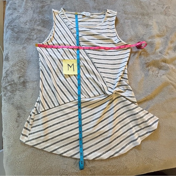 Point Zero white gray pink striped knitted tank asymmetrical Size M - Picture 9 of 9